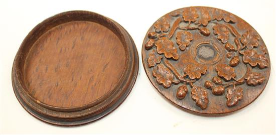 A Charles II commemorative oak snuff box, 3.75in.